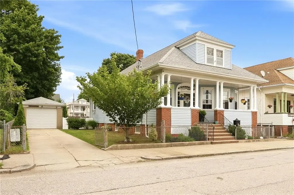 108 Daniel Avenue Providence RI 02909