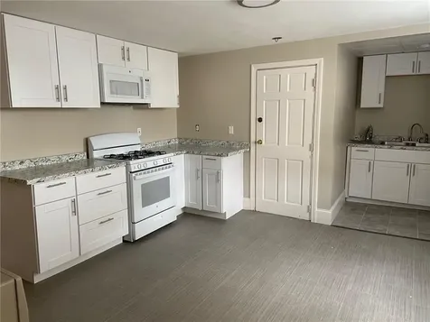 217 State Street Bristol RI 02809