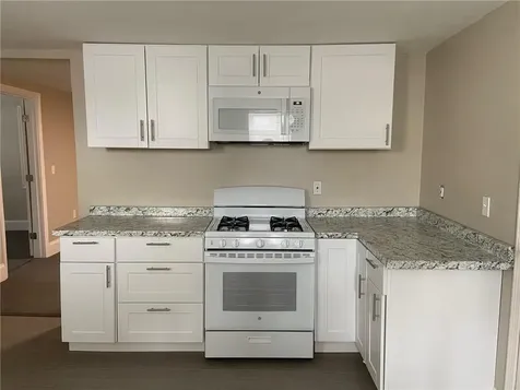 217 State Street Bristol RI 02809