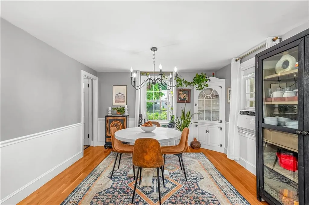 76 Brewster Drive Warwick RI 02889