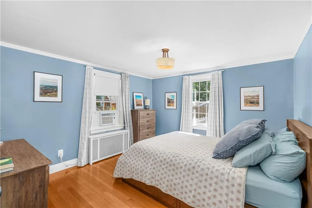 76 Brewster Drive Warwick RI 02889