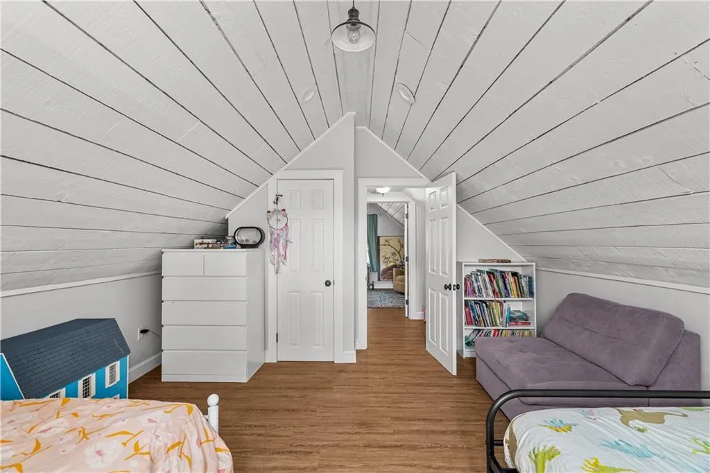 76 Brewster Drive Warwick RI 02889