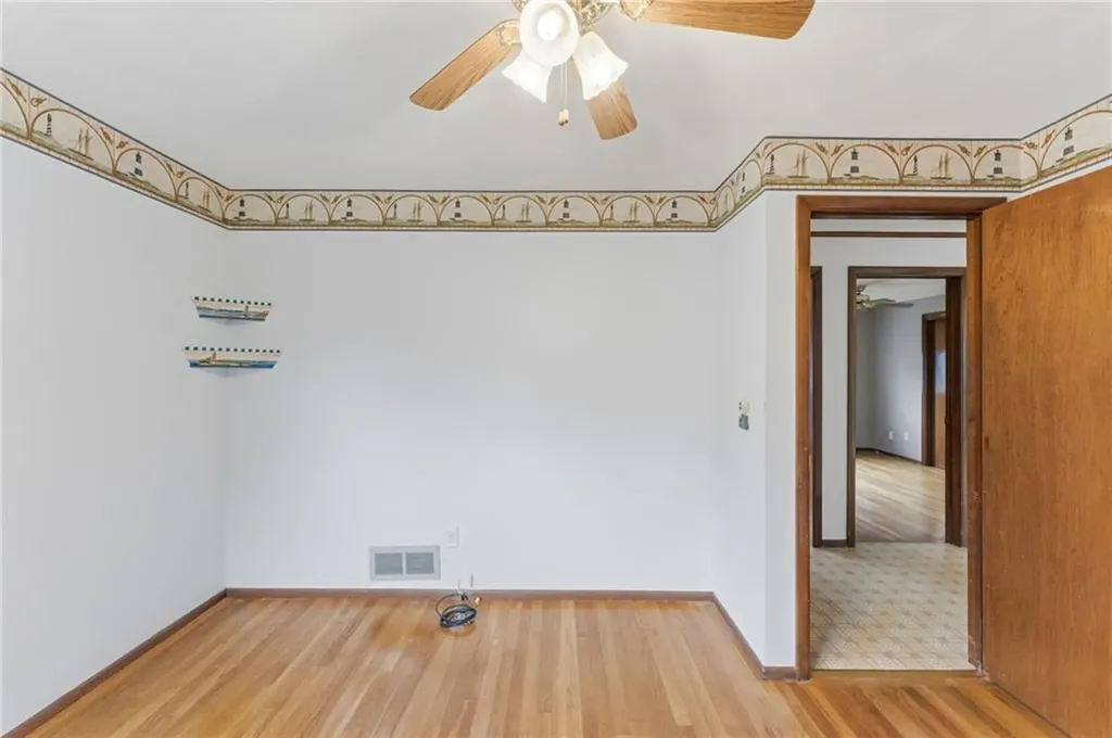115 Thurston Street East Providence RI 02915