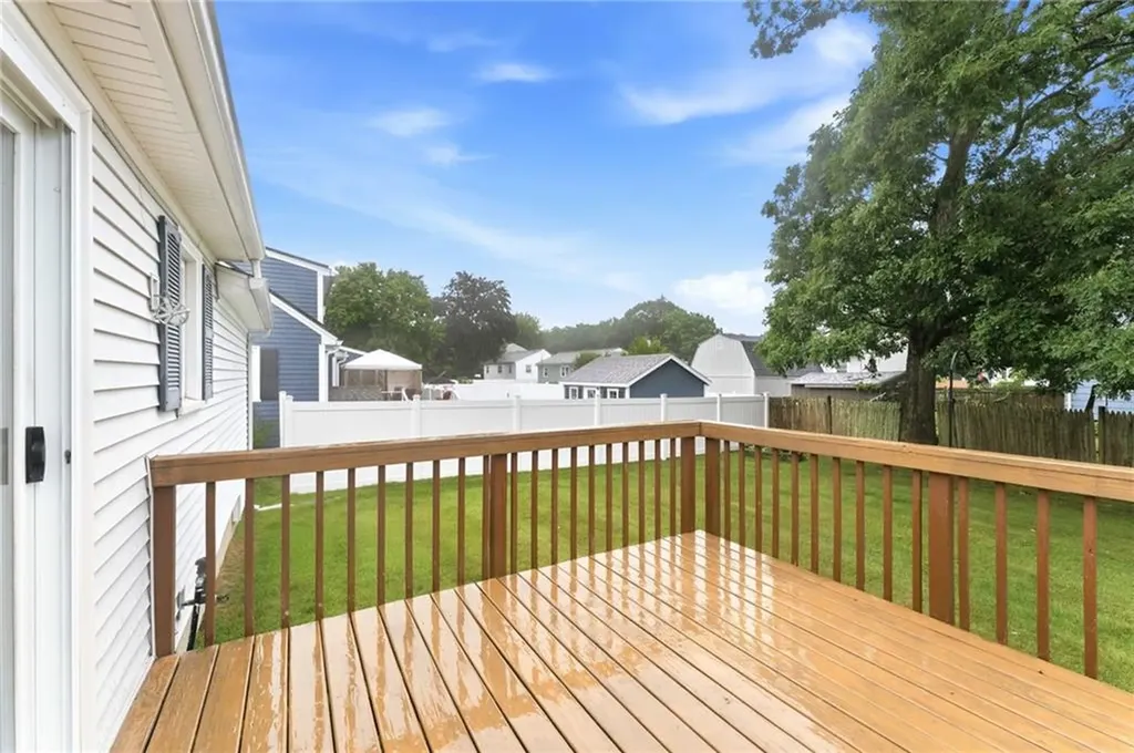115 Thurston Street East Providence RI 02915