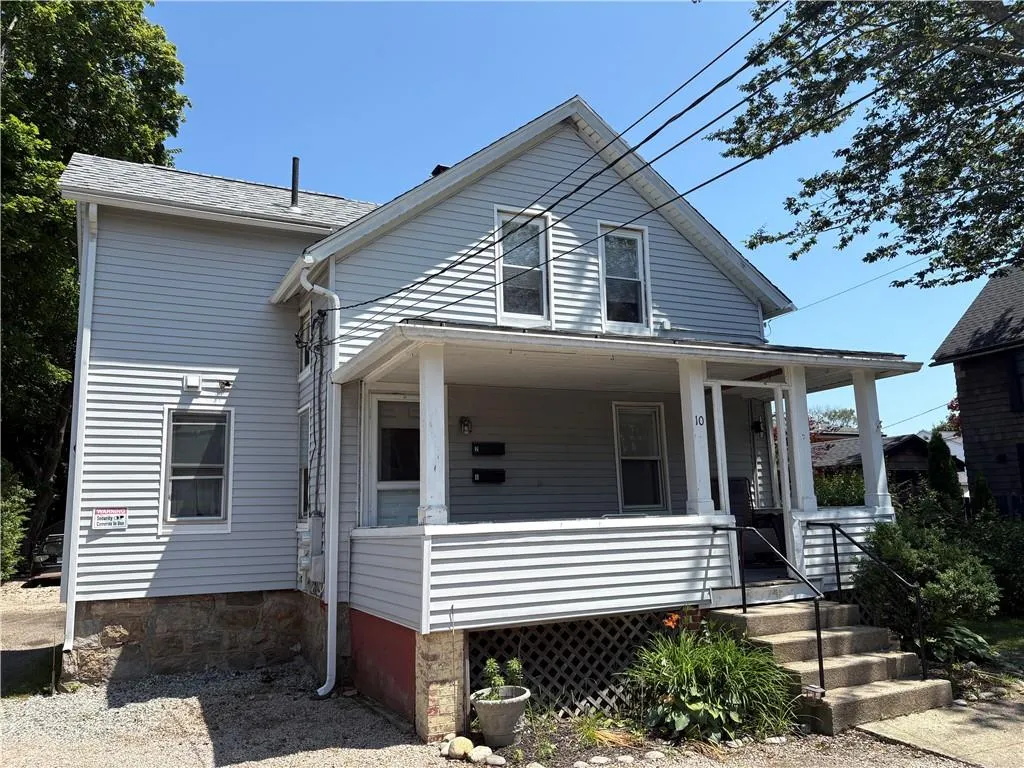 10 Robinson Street Narragansett RI 02882