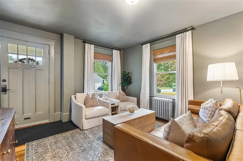 15 Berwick Place East Providence RI 02916