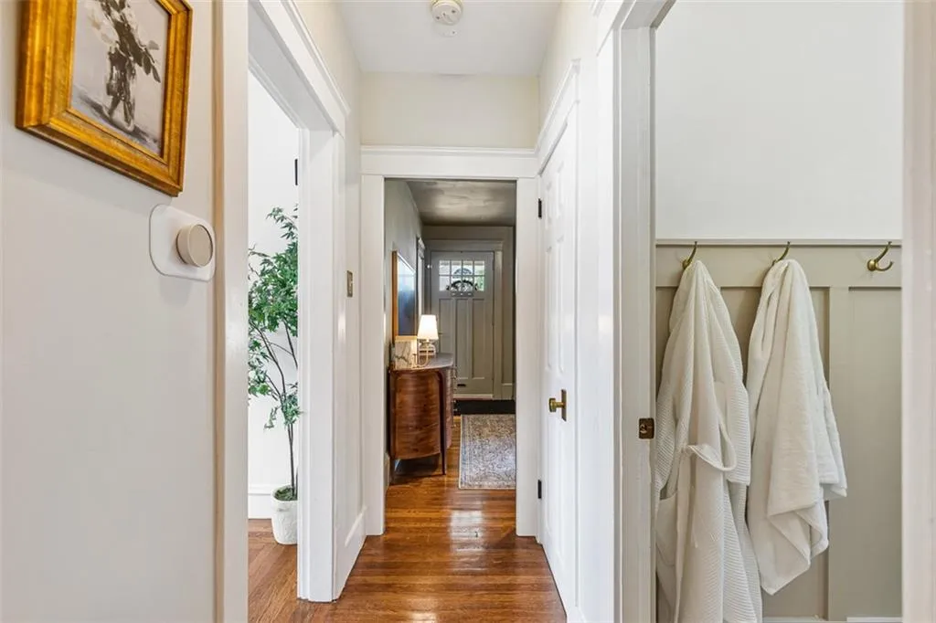 15 Berwick Place East Providence RI 02916