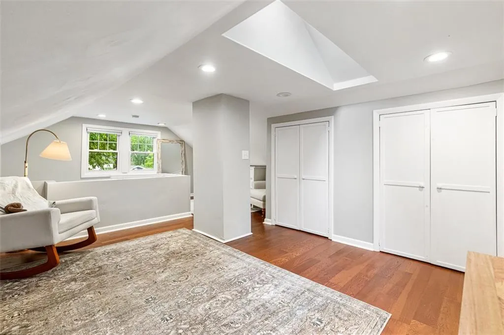 15 Berwick Place East Providence RI 02916