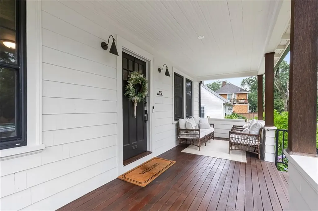15 Berwick Place East Providence RI 02916