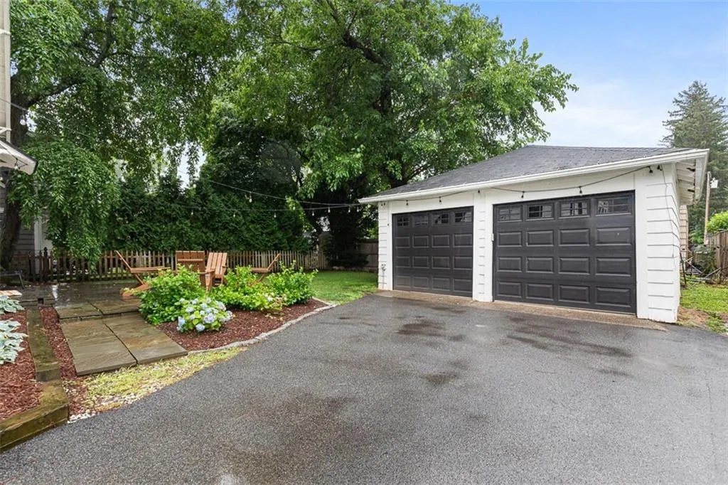 15 Berwick Place East Providence RI 02916
