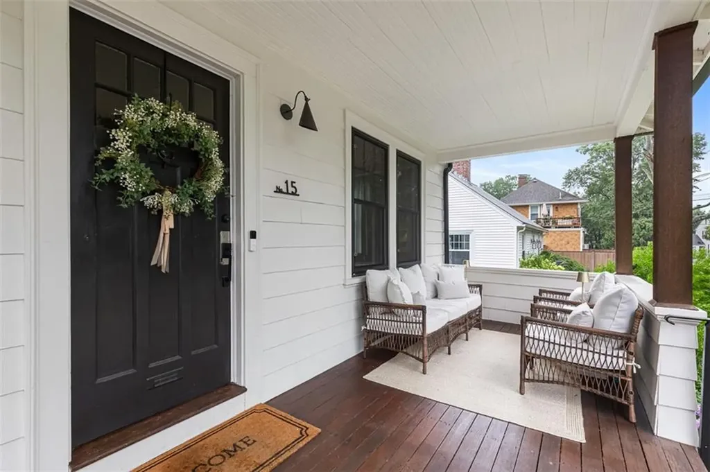 15 Berwick Place East Providence RI 02916