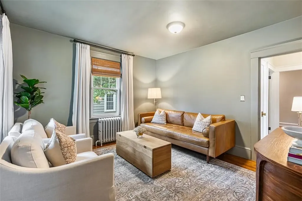 15 Berwick Place East Providence RI 02916