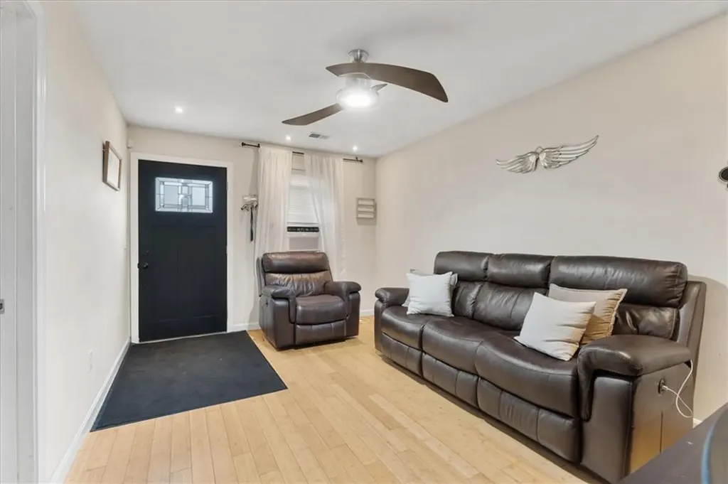9 Halton Street Providence RI 02907