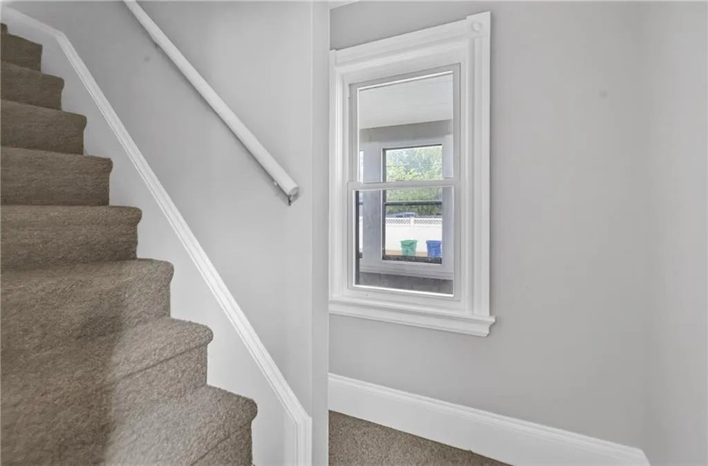 91 Ash Street Warwick RI 02888