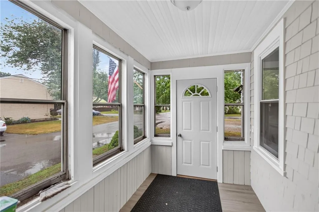 91 Ash Street Warwick RI 02888