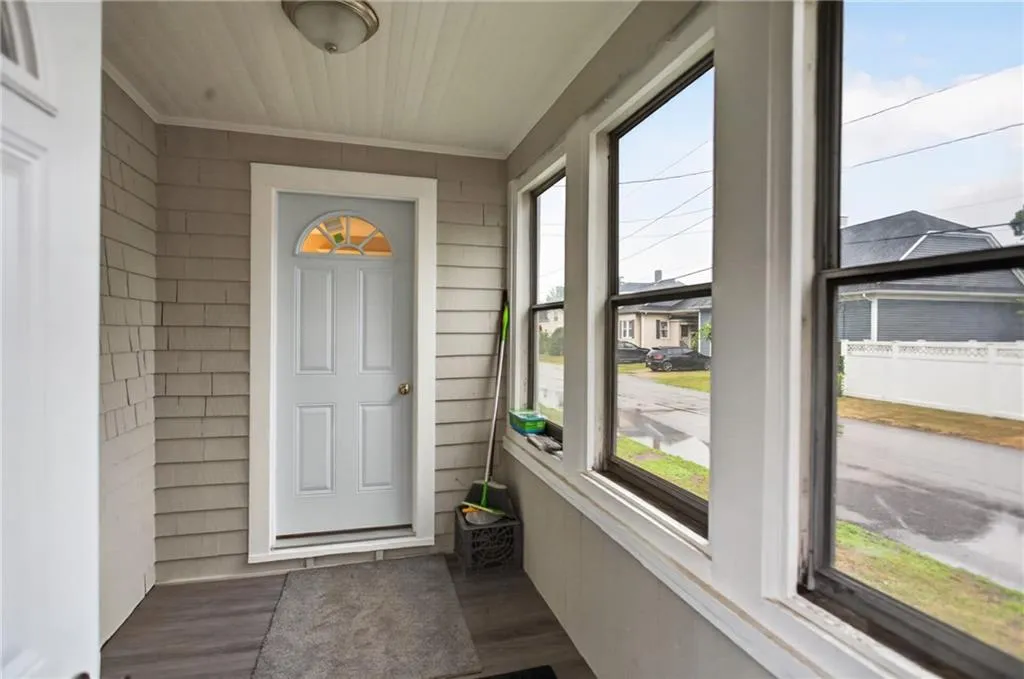 91 Ash Street Warwick RI 02888