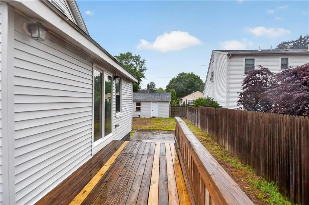 91 Ash Street Warwick RI 02888
