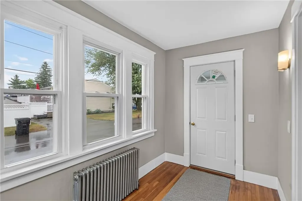 91 Ash Street Warwick RI 02888