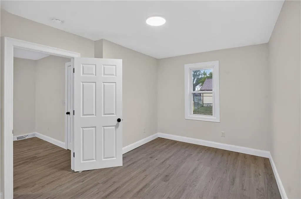 68 Uncas Street Warwick RI 02889