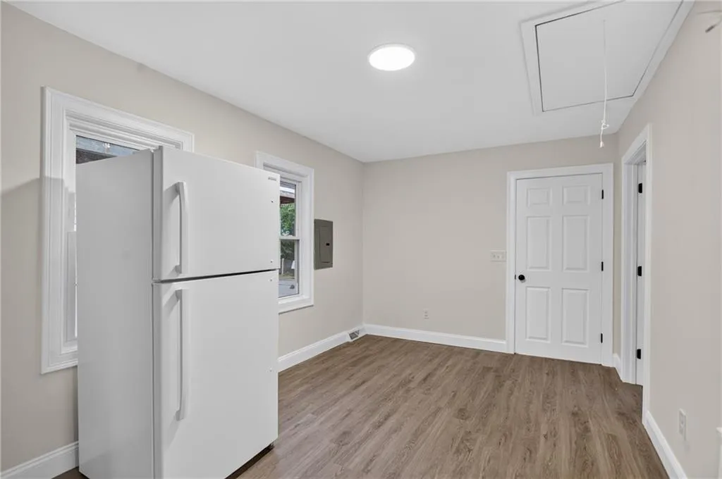 68 Uncas Street Warwick RI 02889