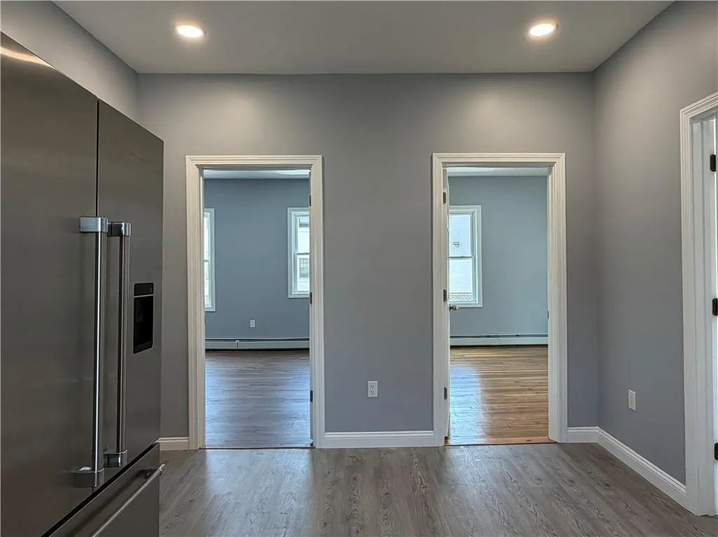 98 Whitmarsh Street Providence RI 02907