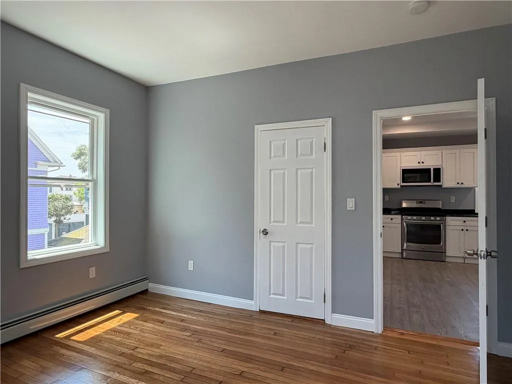98 Whitmarsh Street Providence RI 02907