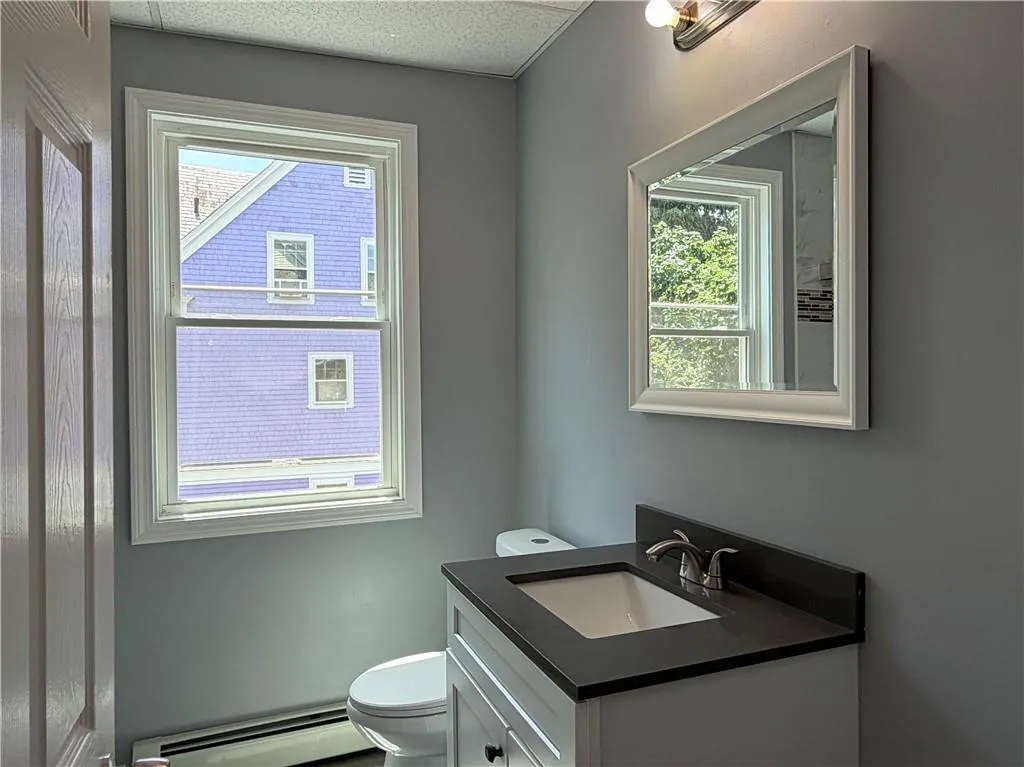 98 Whitmarsh Street Providence RI 02907