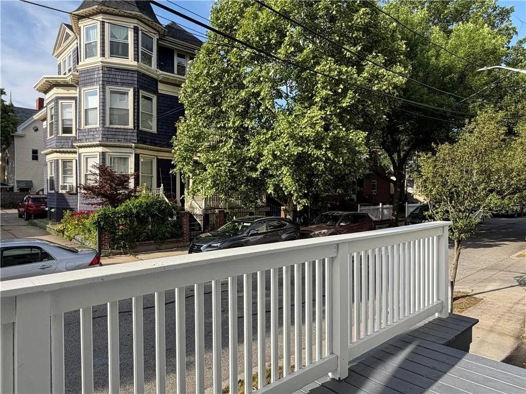98 Whitmarsh Street Providence RI 02907