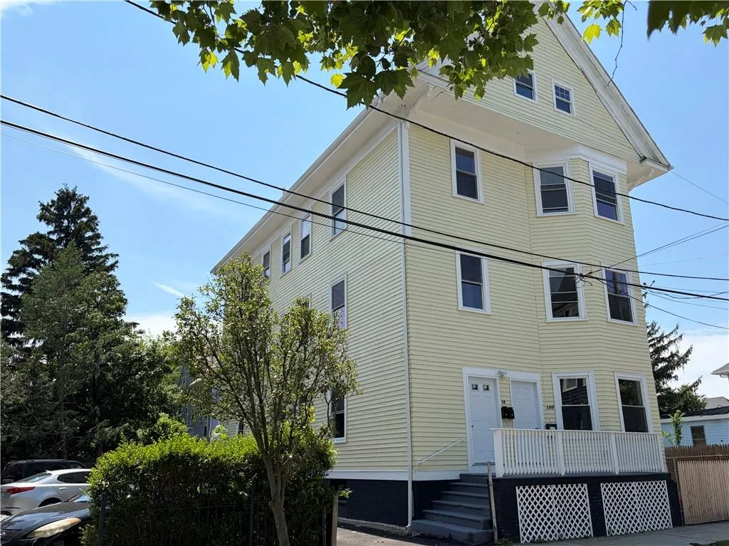 98 Whitmarsh Street Providence RI 02907