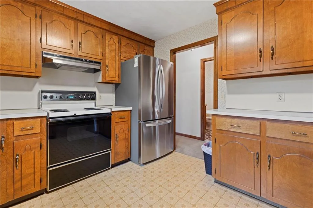 129 Woodside Avenue West Warwick RI 02893