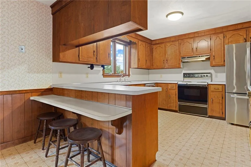 129 Woodside Avenue West Warwick RI 02893