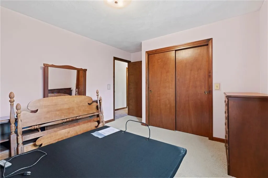 129 Woodside Avenue West Warwick RI 02893