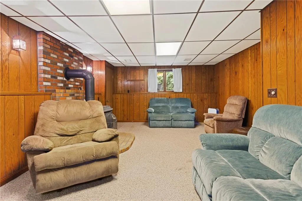 129 Woodside Avenue West Warwick RI 02893