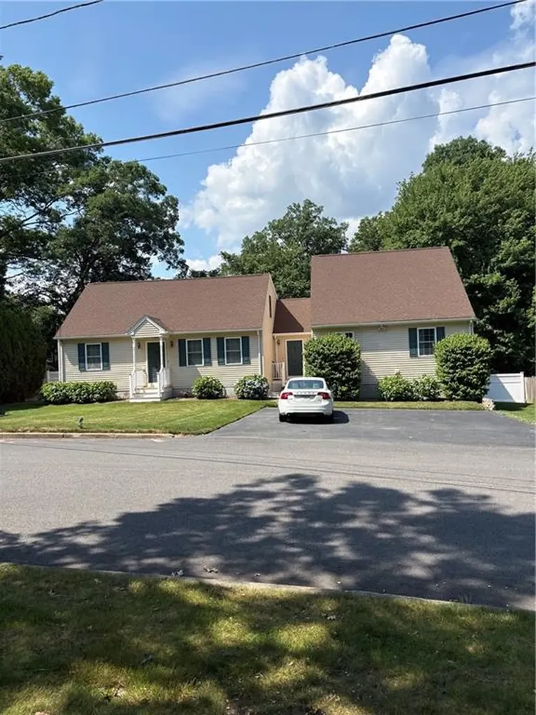 124 Setian Lane West Warwick RI 02893