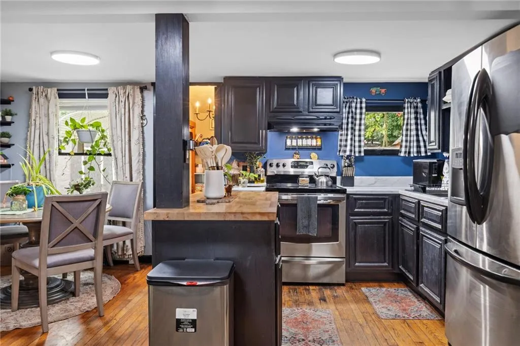 64 1/2 Tiogue Avenue West Warwick RI 02893