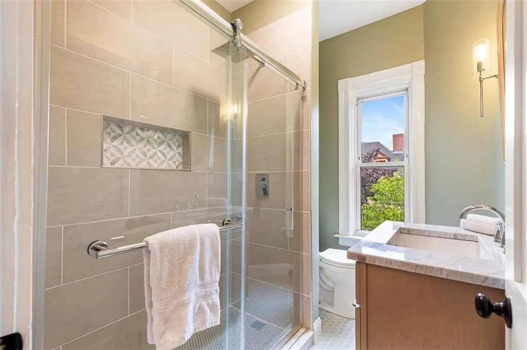 94 Grove Street Providence RI 02909