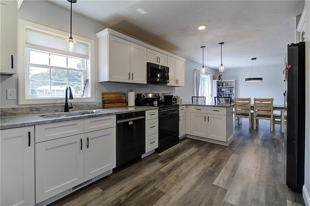 12 Arcadia Avenue Johnston RI 02919