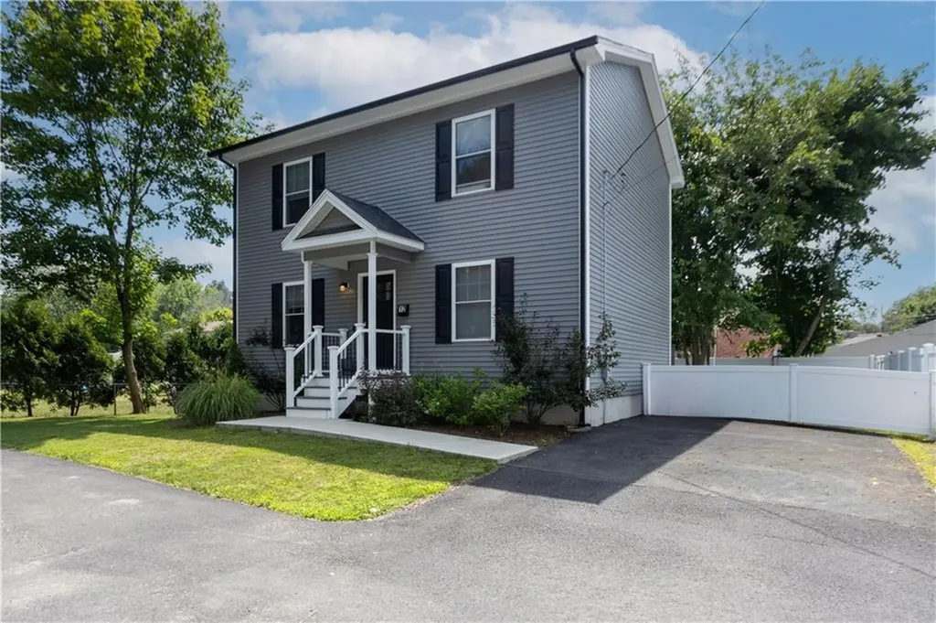 12 Arcadia Avenue Johnston RI 02919