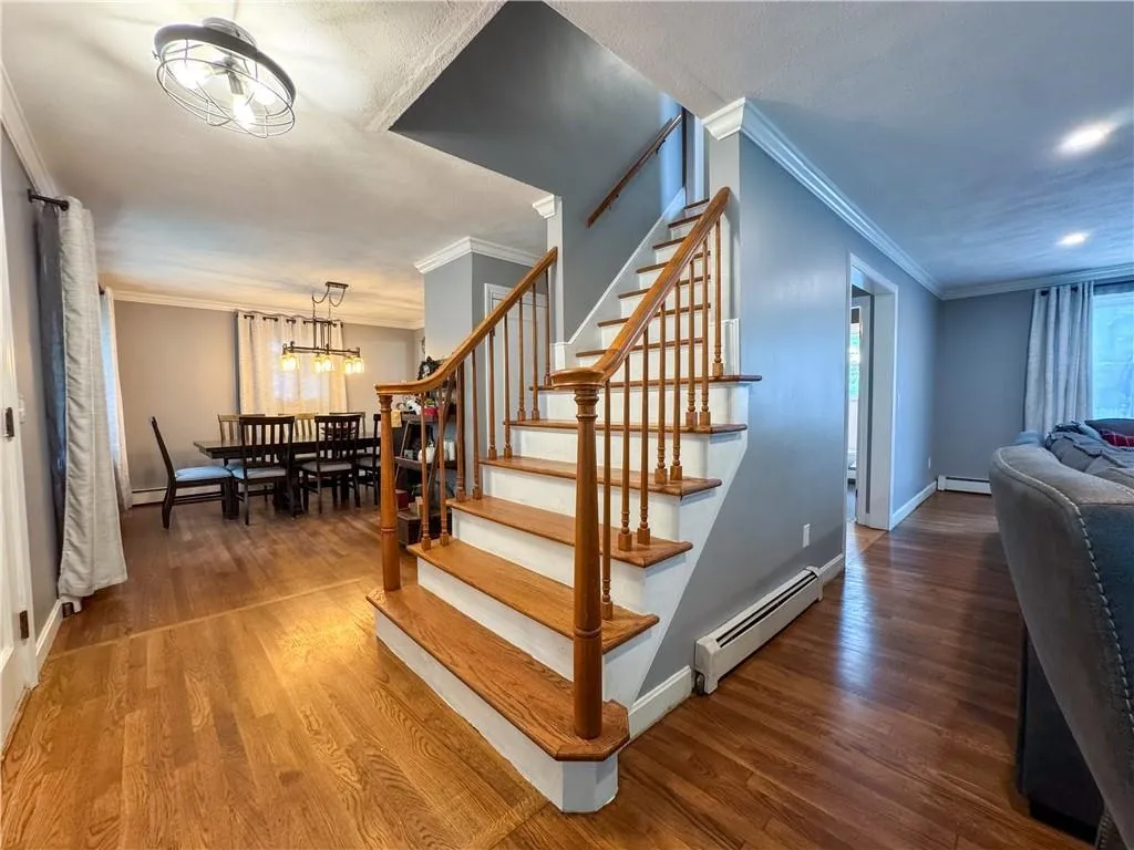 442 Eastview Avenue Somerset MA 02726
