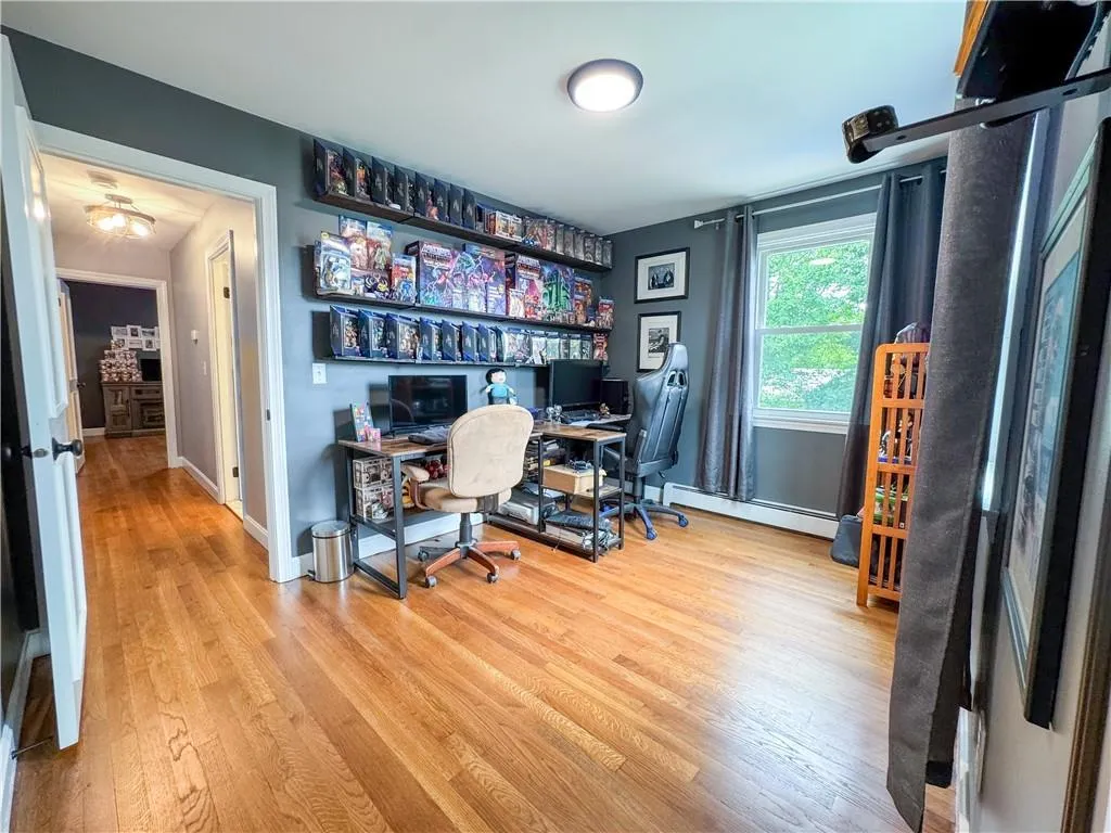 442 Eastview Avenue Somerset MA 02726