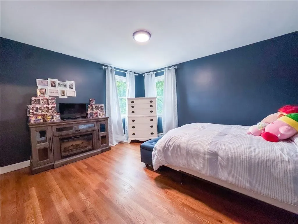 442 Eastview Avenue Somerset MA 02726