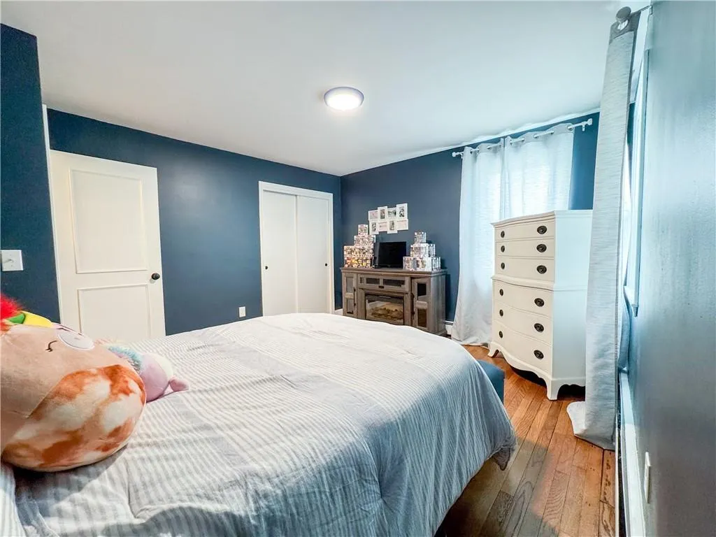 442 Eastview Avenue Somerset MA 02726