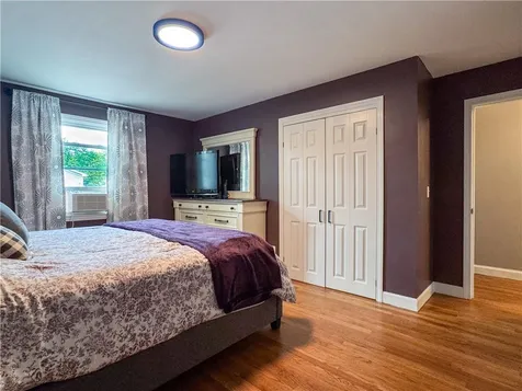 442 Eastview Avenue Somerset MA 02726