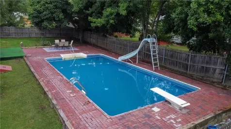 442 Eastview Avenue Somerset MA 02726