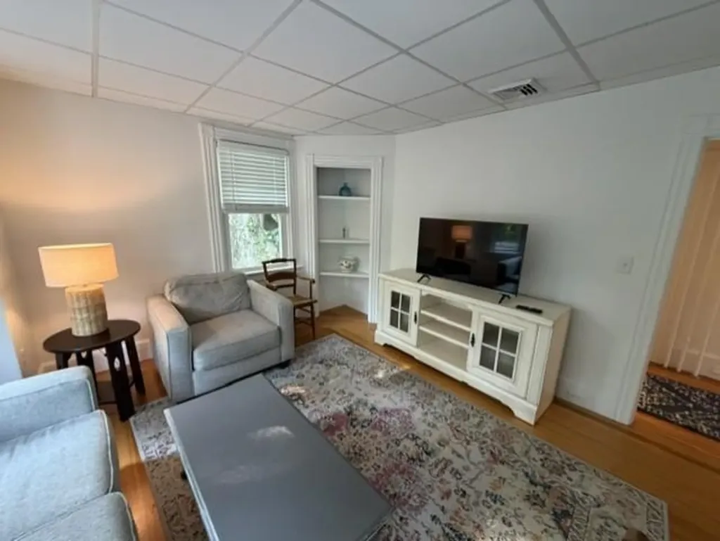 547 Spring Street Newport RI 02840