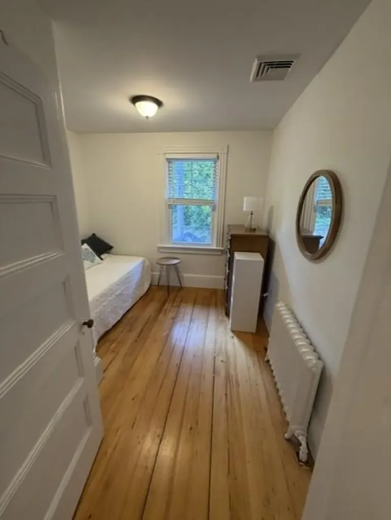 547 Spring Street Newport RI 02840