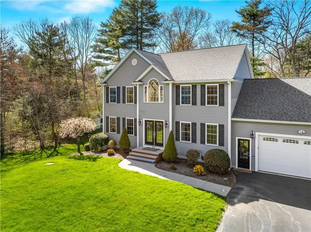 206 Burnside Avenue Seekonk MA 02771