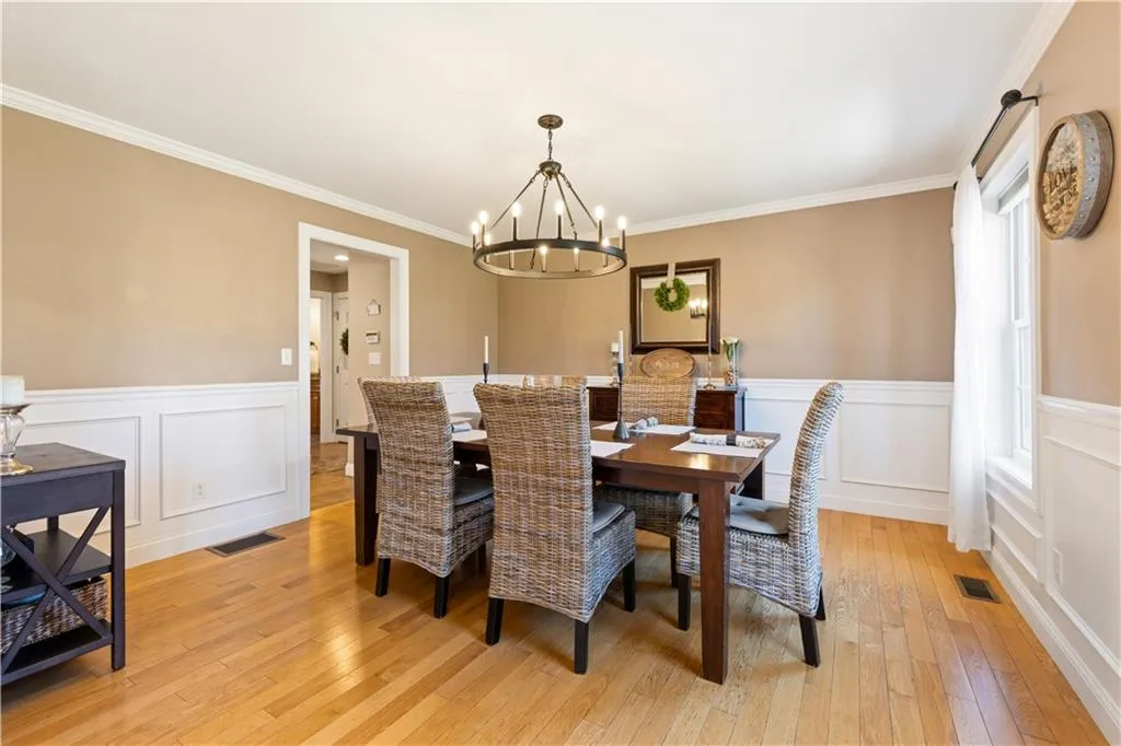 206 Burnside Avenue Seekonk MA 02771