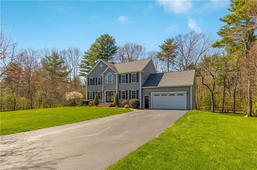 206 Burnside Avenue Seekonk MA 02771
