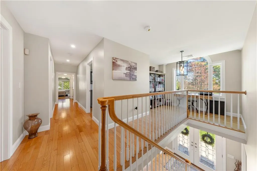 206 Burnside Avenue Seekonk MA 02771